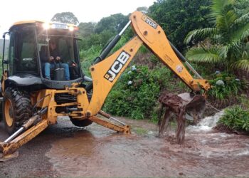 Em Sapiranga, equipes continuam trabalho nas ruas durante feriado de 1º de Maio