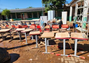 Estado distribui mais R$ 5,3 milhões para substituição de mobiliário de escolas atingidas pelas enchentes