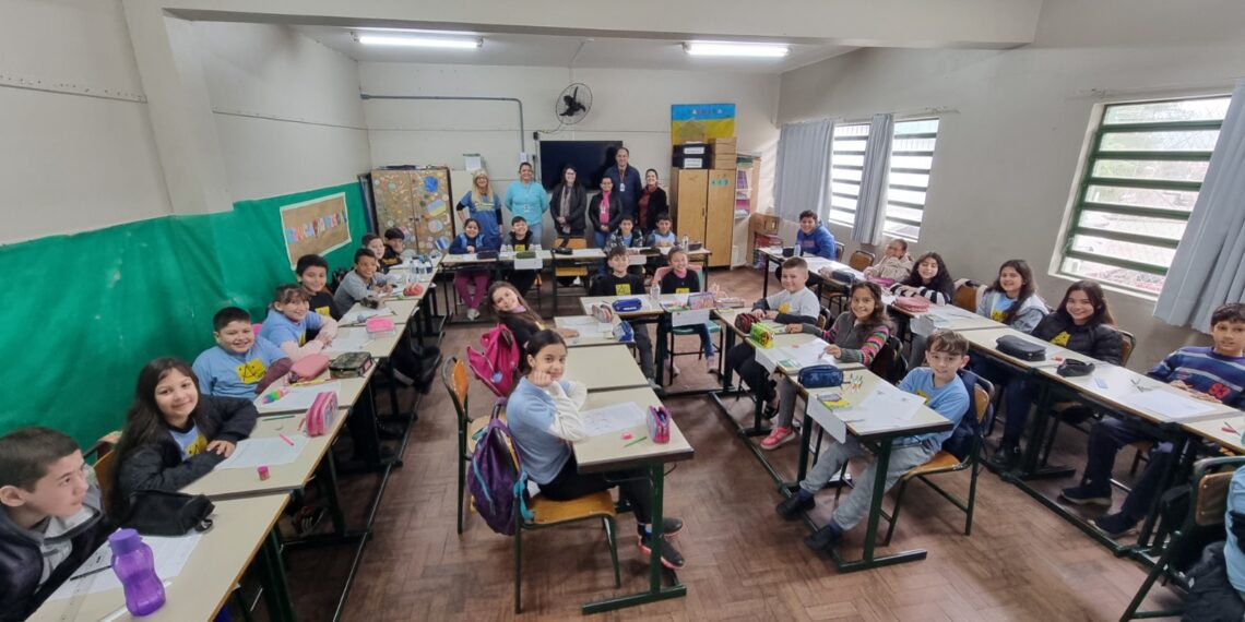 Estudantes de Sapiranga participam de projeto sobre educação fiscal