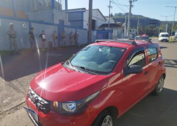 Assaltante é preso após perseguição e troca de tiros em Campo Bom