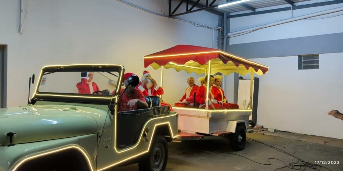 Nova Hartz celebra o Natal com evento que ocorre há 48 anos com papais noéis