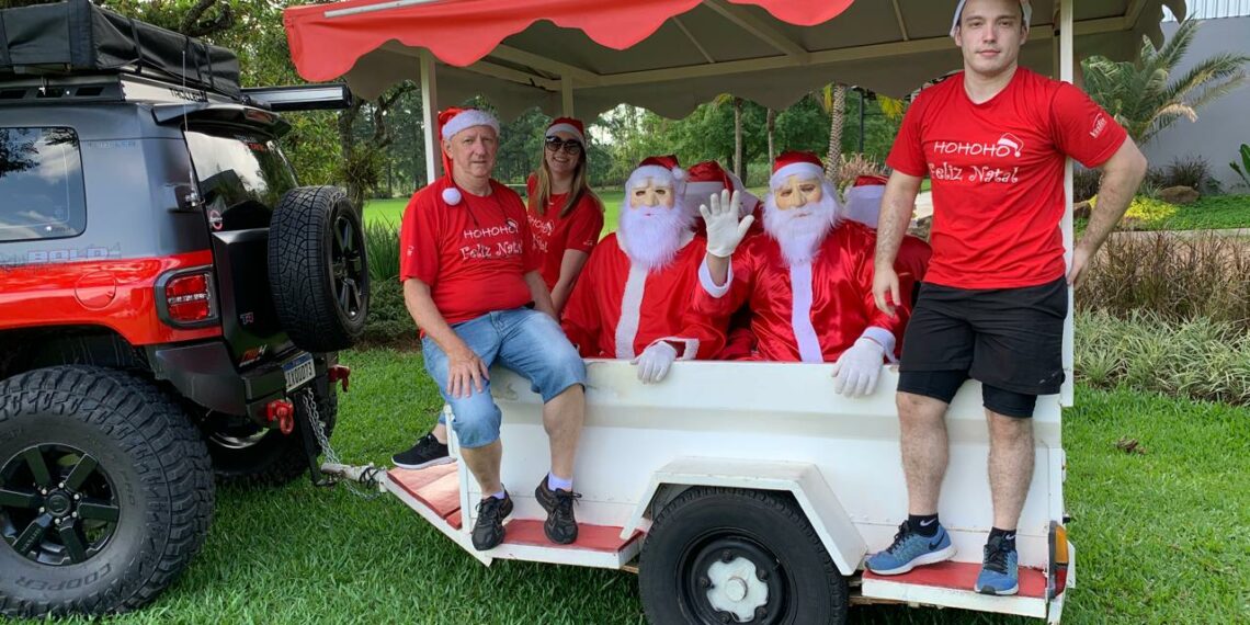 Nova Hartz celebra o Natal com evento que ocorre há 48 anos com papais noéis