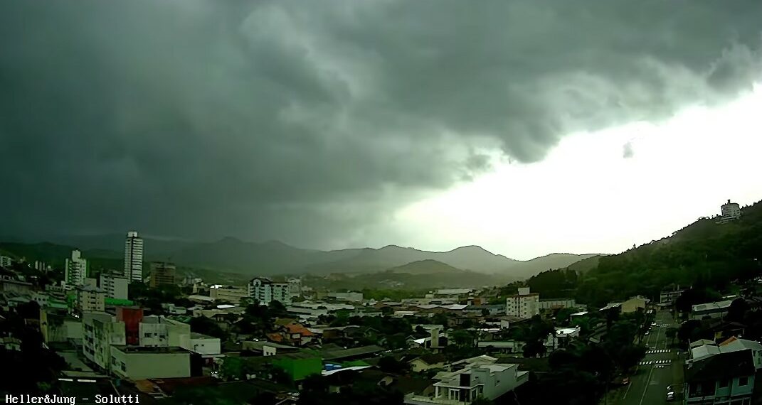 MetSul alerta para grande volume de chuva nesta semana