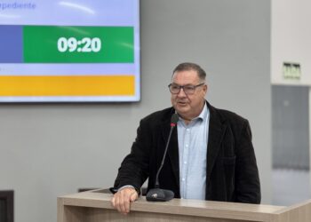 Câmara aprova requerimento, questionando Prefeitura sobre estacionamento rotativo