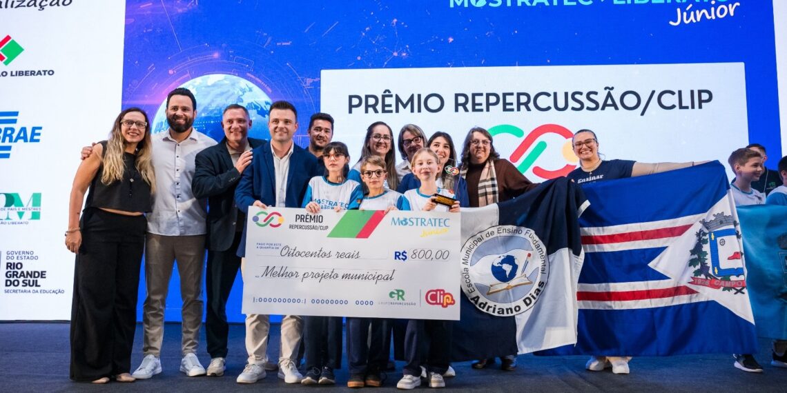 Prêmio Repercussão/Clip reconhece os melhores projetos na Mostratec-Liberato Júnior