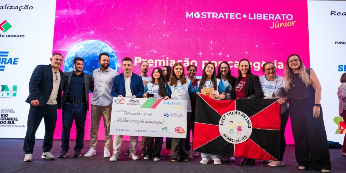 Prêmio Repercussão/Clip reconhece os melhores projetos na Mostratec-Liberato Júnior