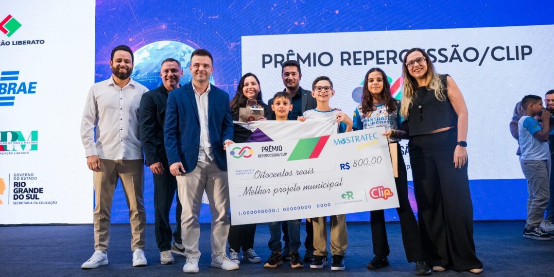 Prêmio Repercussão/Clip reconhece os melhores projetos na Mostratec-Liberato Júnior