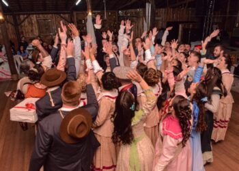 39ª Festa das Rosas destaca a cultura regional e promove a valorização das entidades tradicionalistas