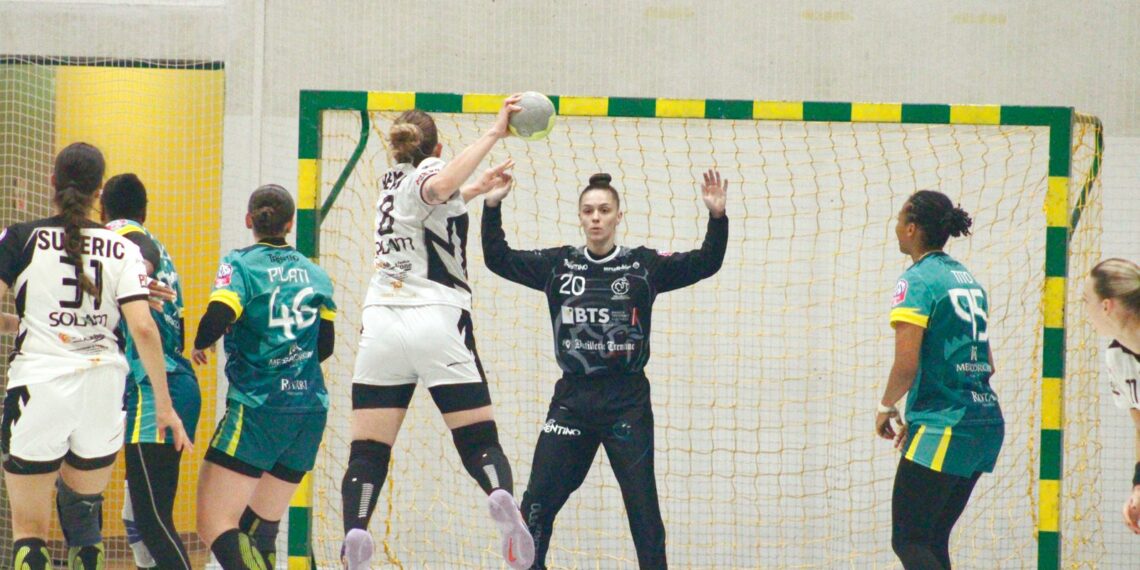 Luisa Albineli: jogadora gaúcha de handebol conquista a Europa
