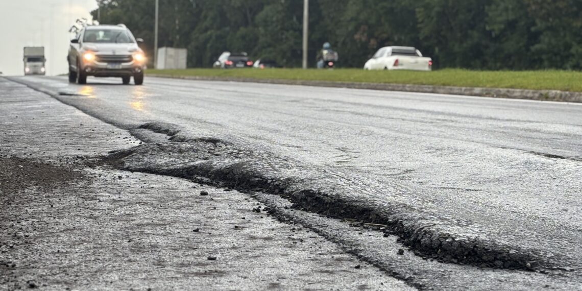 Desníveis na RS-239 exigem atenção de motoristas que trafegam pela rodovia