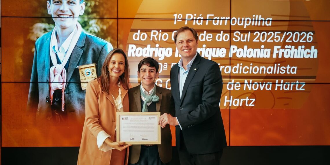 Jovens tradicionalistas de Nova Hartz recebem homenagem na Assembleia Legislativa do RS