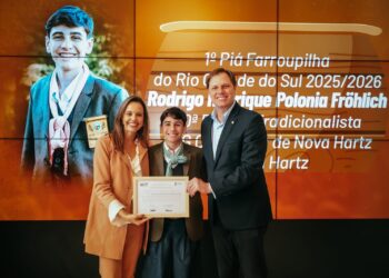 Jovens tradicionalistas de Nova Hartz recebem homenagem na Assembleia Legislativa do RS