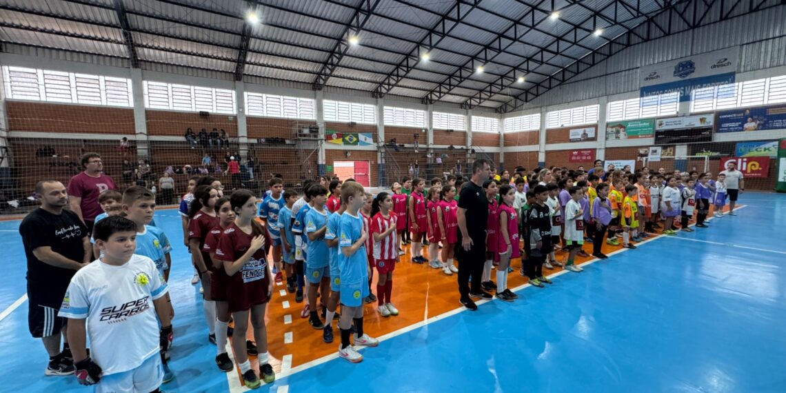 Nova Hartz disputa Copa Repercussão na Escola SICREDI/CLIP neste sábado