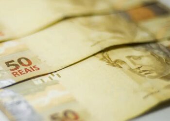 Novo programa Desenrola 2.0 usará FGTS para quitar dívidas, com bloqueio do uso de bets