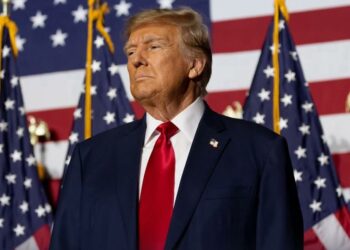Trump declara novo tarifaço de 25% sobre produtos brasileiros