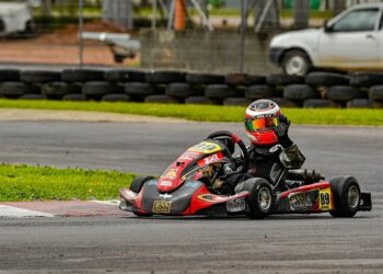 Com fé, treino e velocidade, jovem prodígio de Sapiranga faz história no kart e mira novos desafios